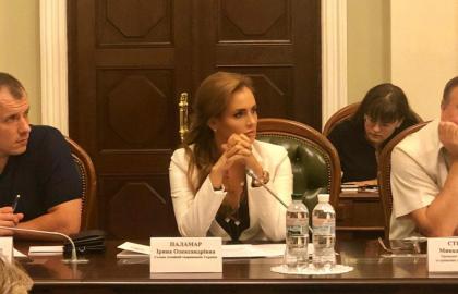Ирина Паламар подняла вопрос предотвращения рейдерства на круглом столе аграрного Комитета ВР