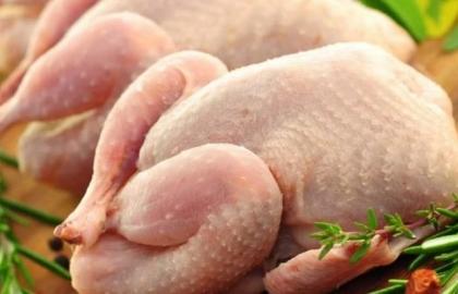 У серпні українці купували найдешевшу курятину