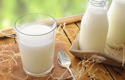 Отказ от молока второго сорта официально переносится на полгода